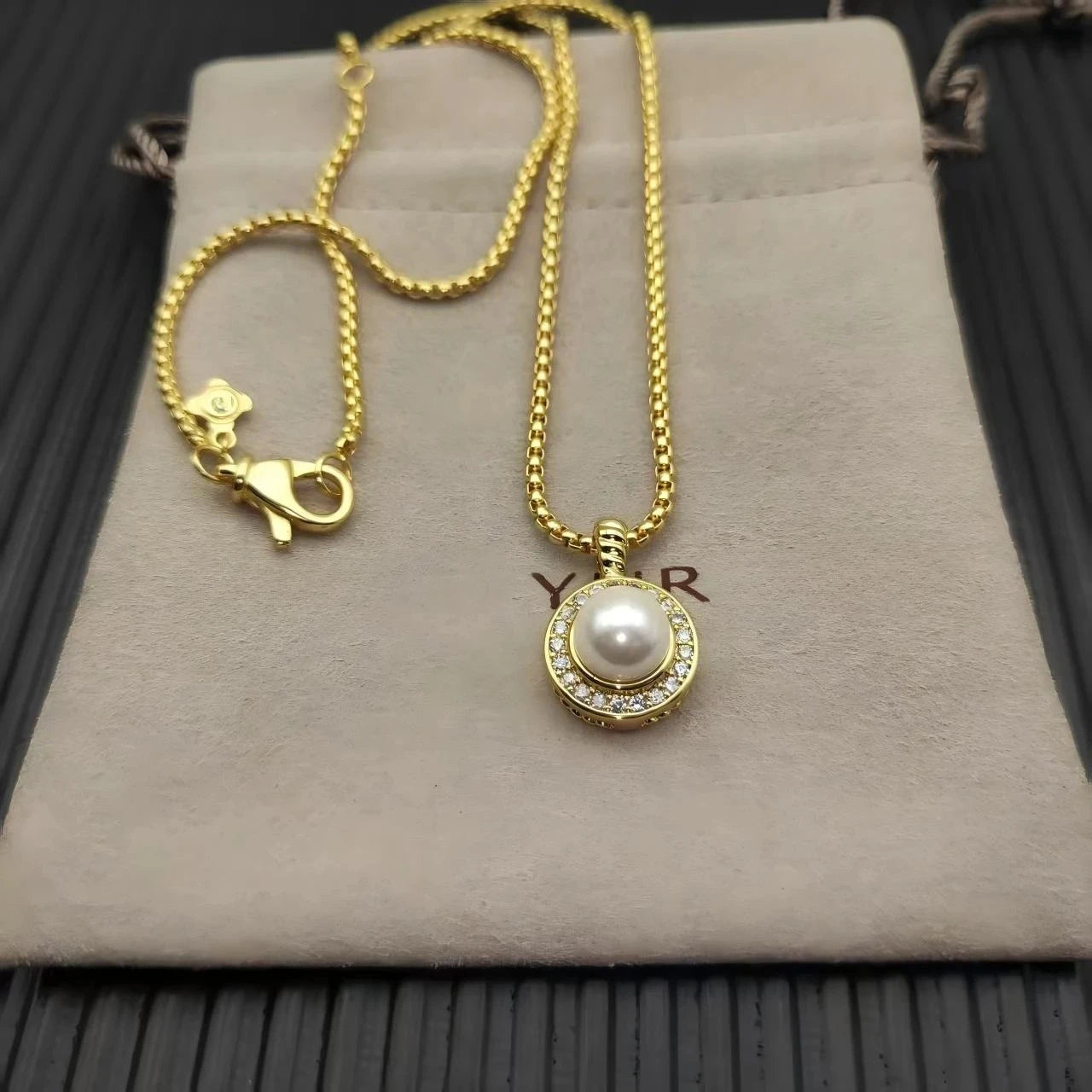 Versatile Zircon Pendant Necklace For Men And Women
