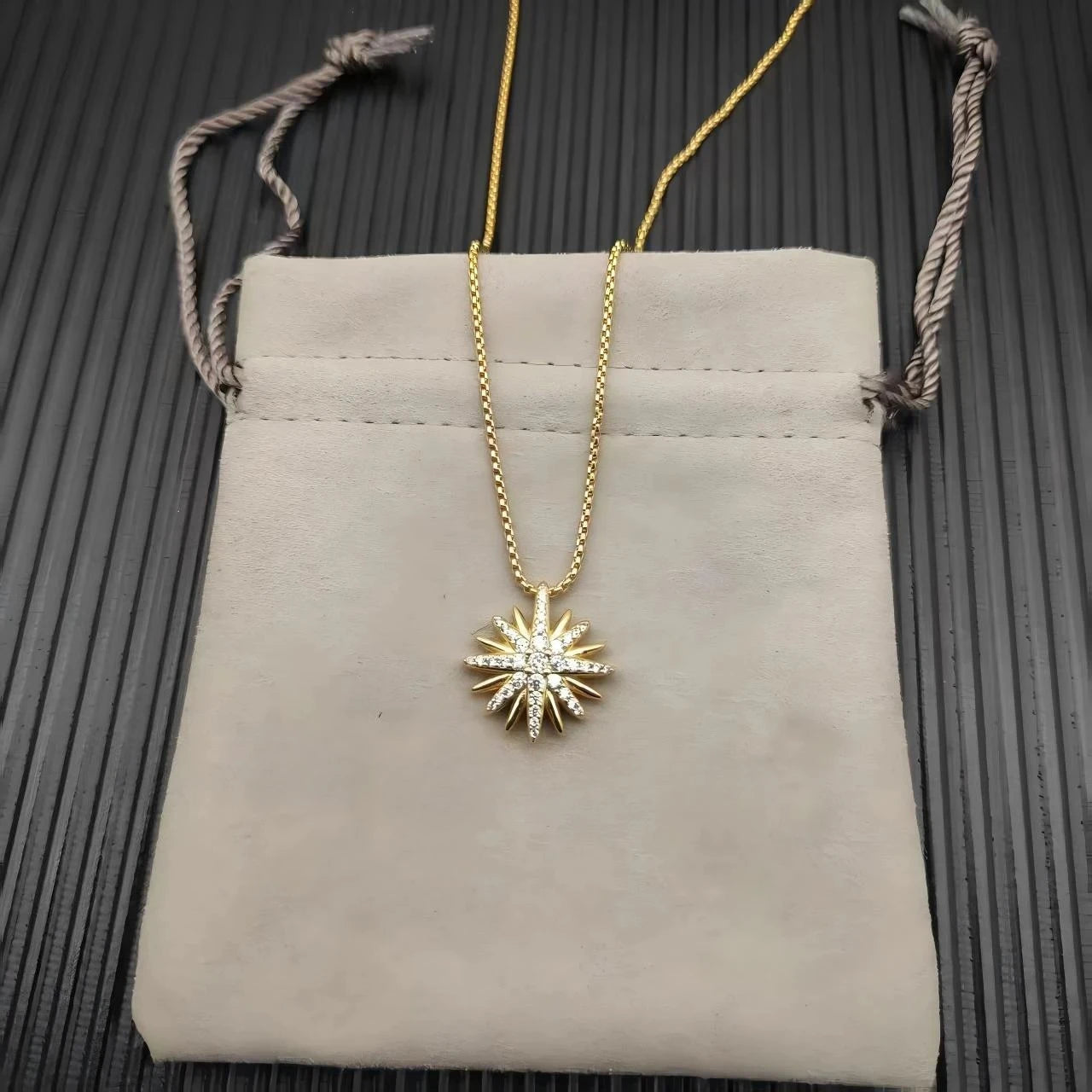 Versatile Zircon Pendant Necklace For Men And Women
