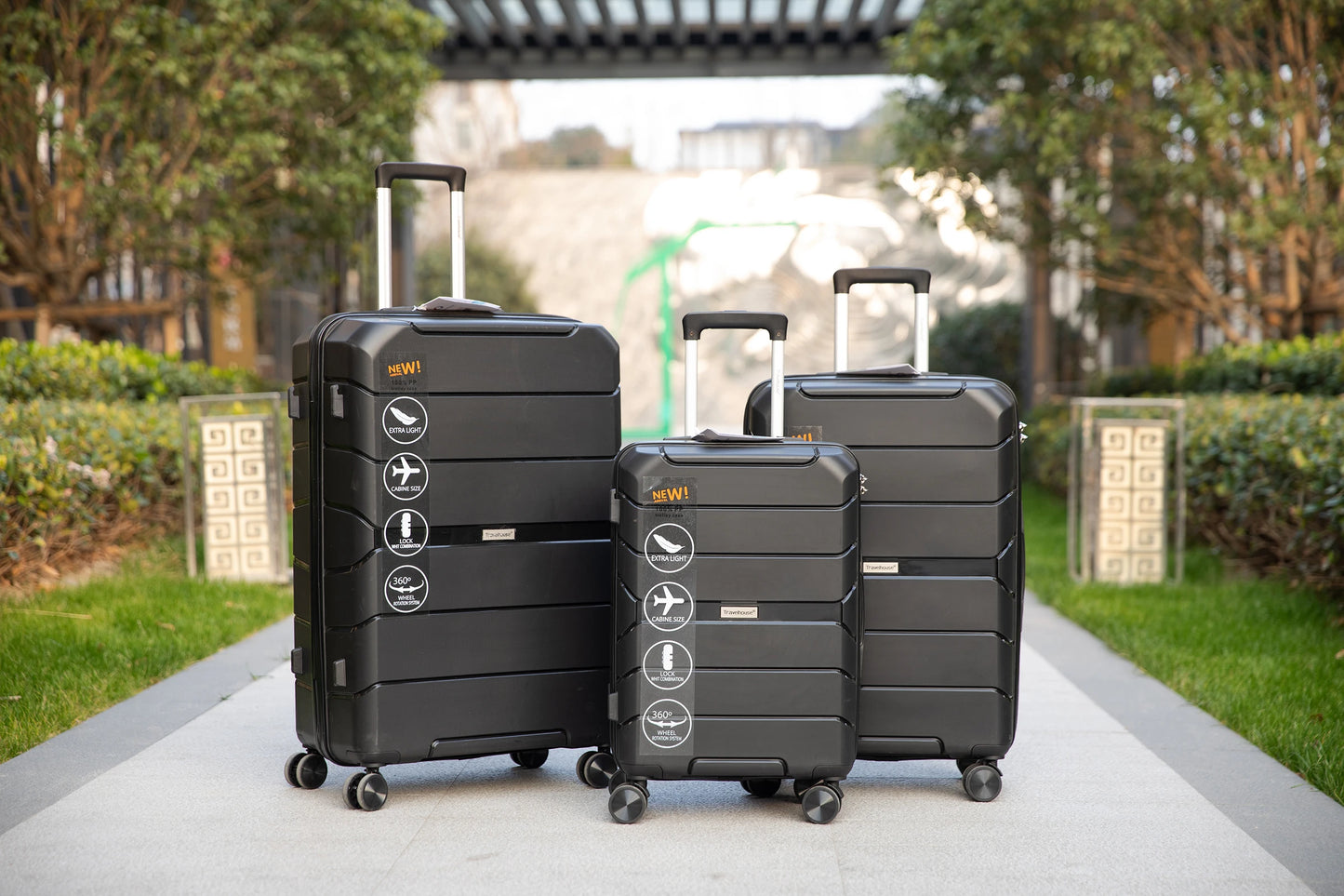 Travelhouse Hardshell Spinner Luggage Set Lightweight Three Piece