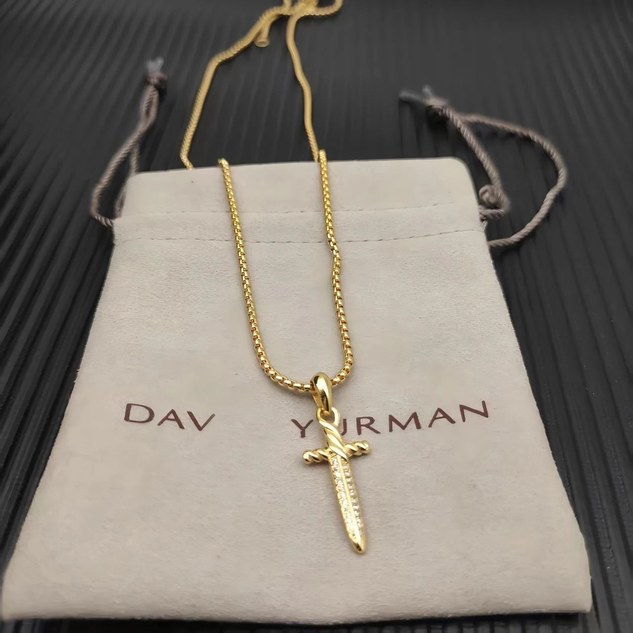 Versatile Zircon Pendant Necklace For Men And Women