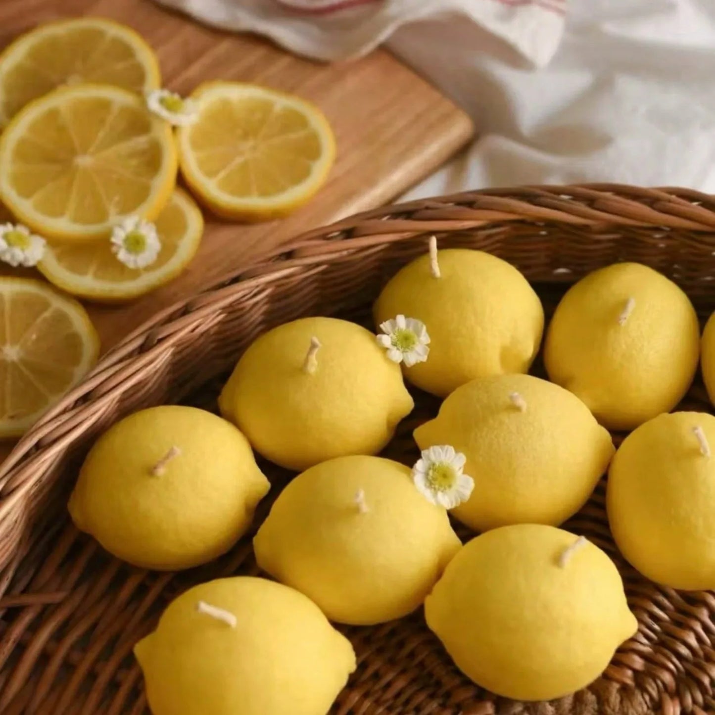 1pc Lemon Scented Candles, Handmade Soy Wax, Suitable For Home Decor, Party, Dining Table Decor,Holiday Gift, Wedding Decor